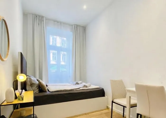 Apartamento Lovely 4-br Retreat Ottakring With Stunning Viena