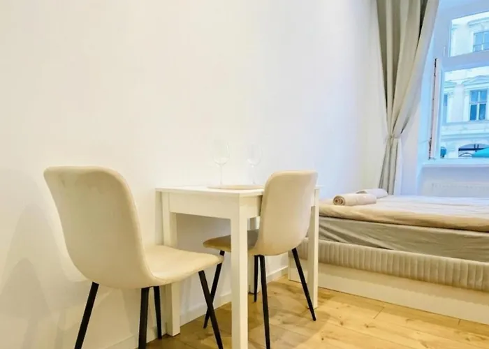 Apartamento Lovely 4-br Retreat Ottakring With Stunning Viena