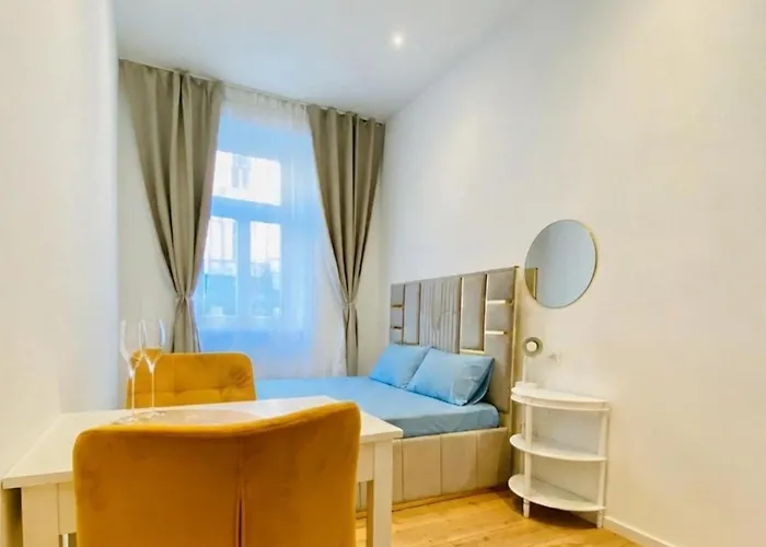 Apartamento Lovely 4-br Retreat Ottakring With Stunning *