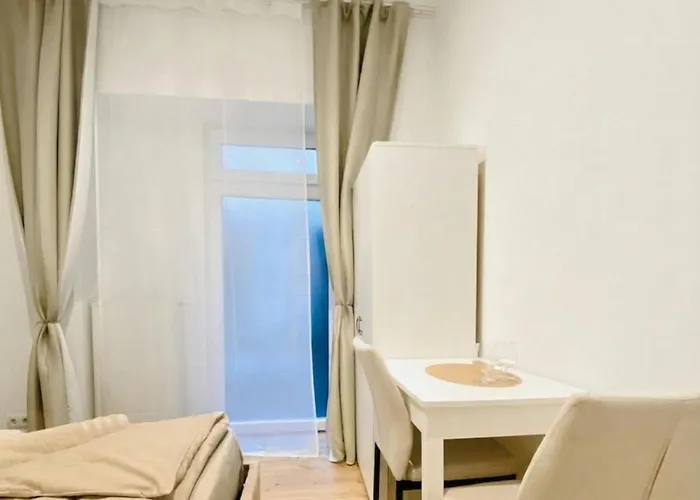 Lovely 4-br Retreat Ottakring With Stunning * Viena