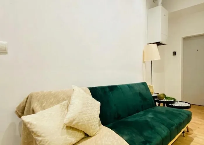 Apartamento Lovely 4-br Retreat Ottakring With Stunning *