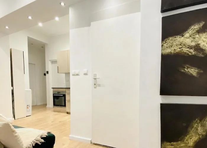 Apartamento Lovely 4-br Retreat Ottakring With Stunning *